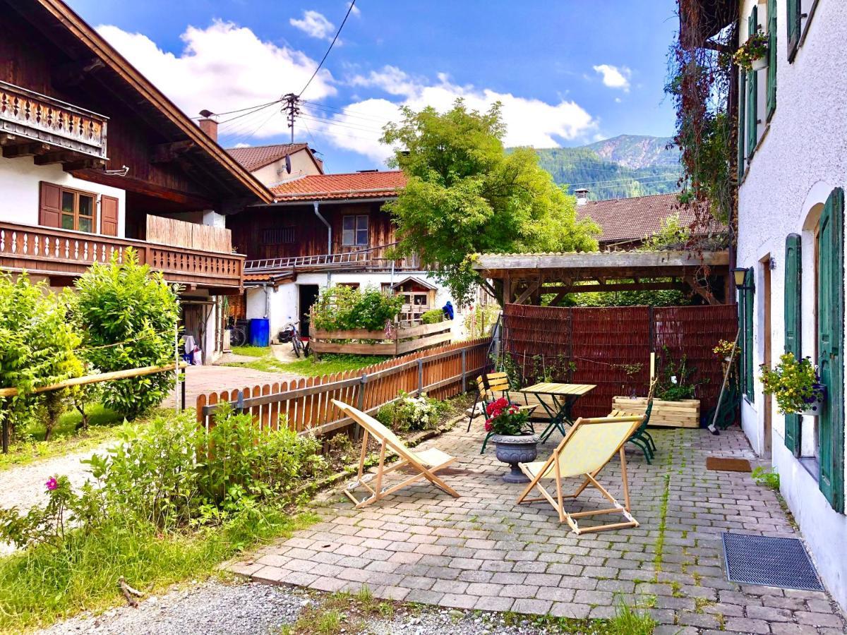 Im Herzen Von Ohlstadt Und Am Fusse Des Heimgartens Buitenkant foto